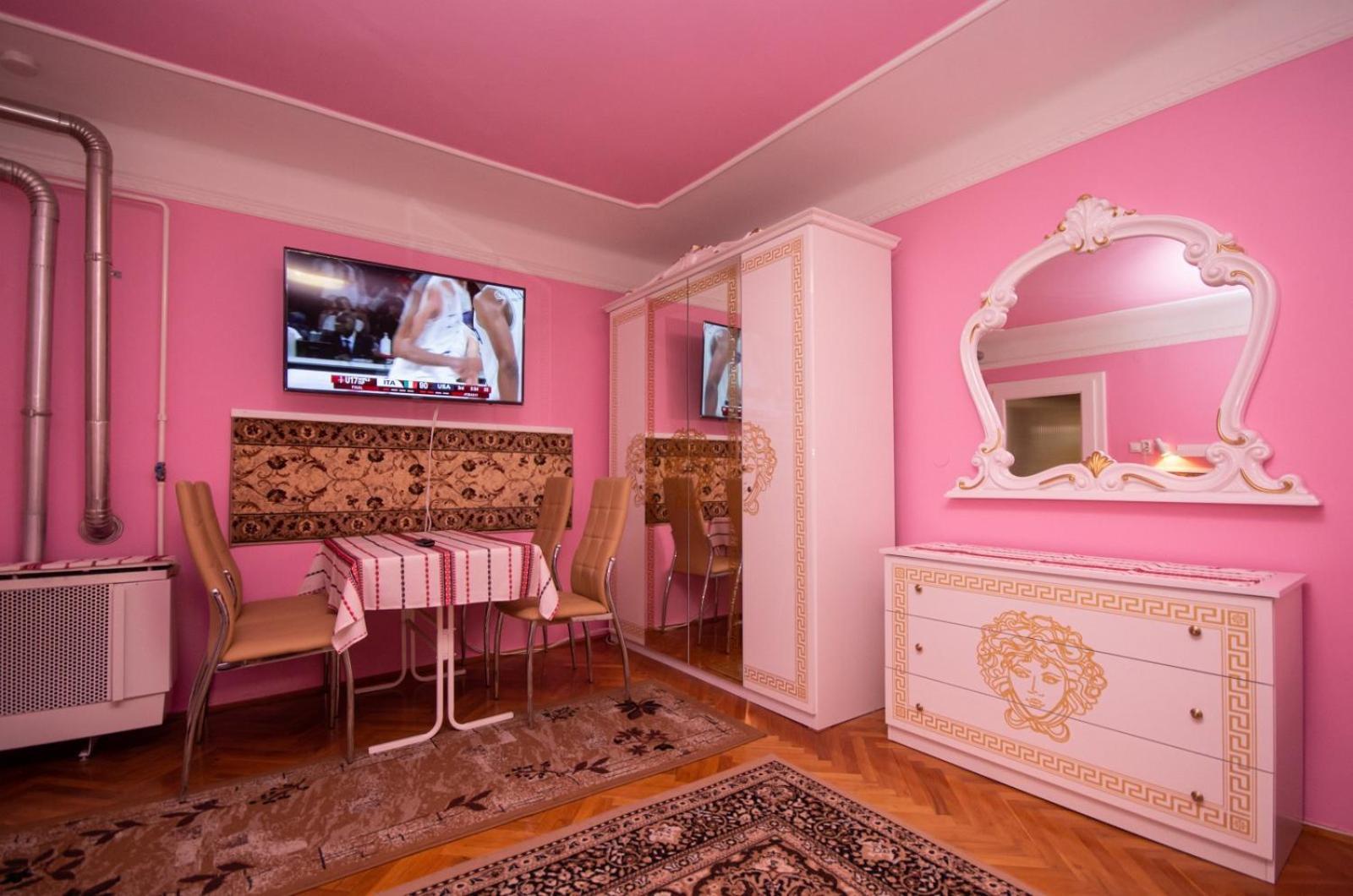 Amalia Apartman Gyula Buitenkant foto