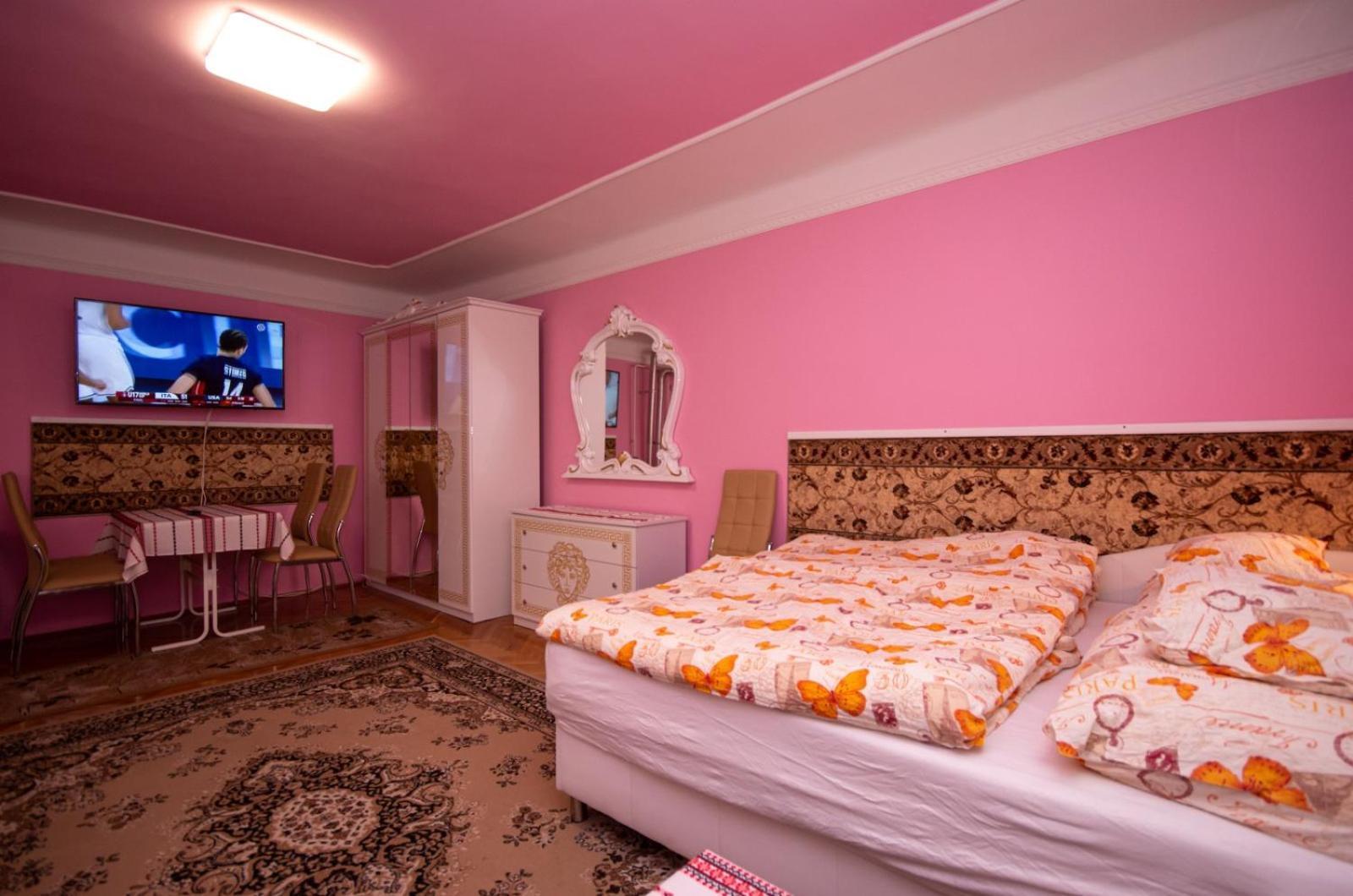 Amalia Apartman Gyula Buitenkant foto