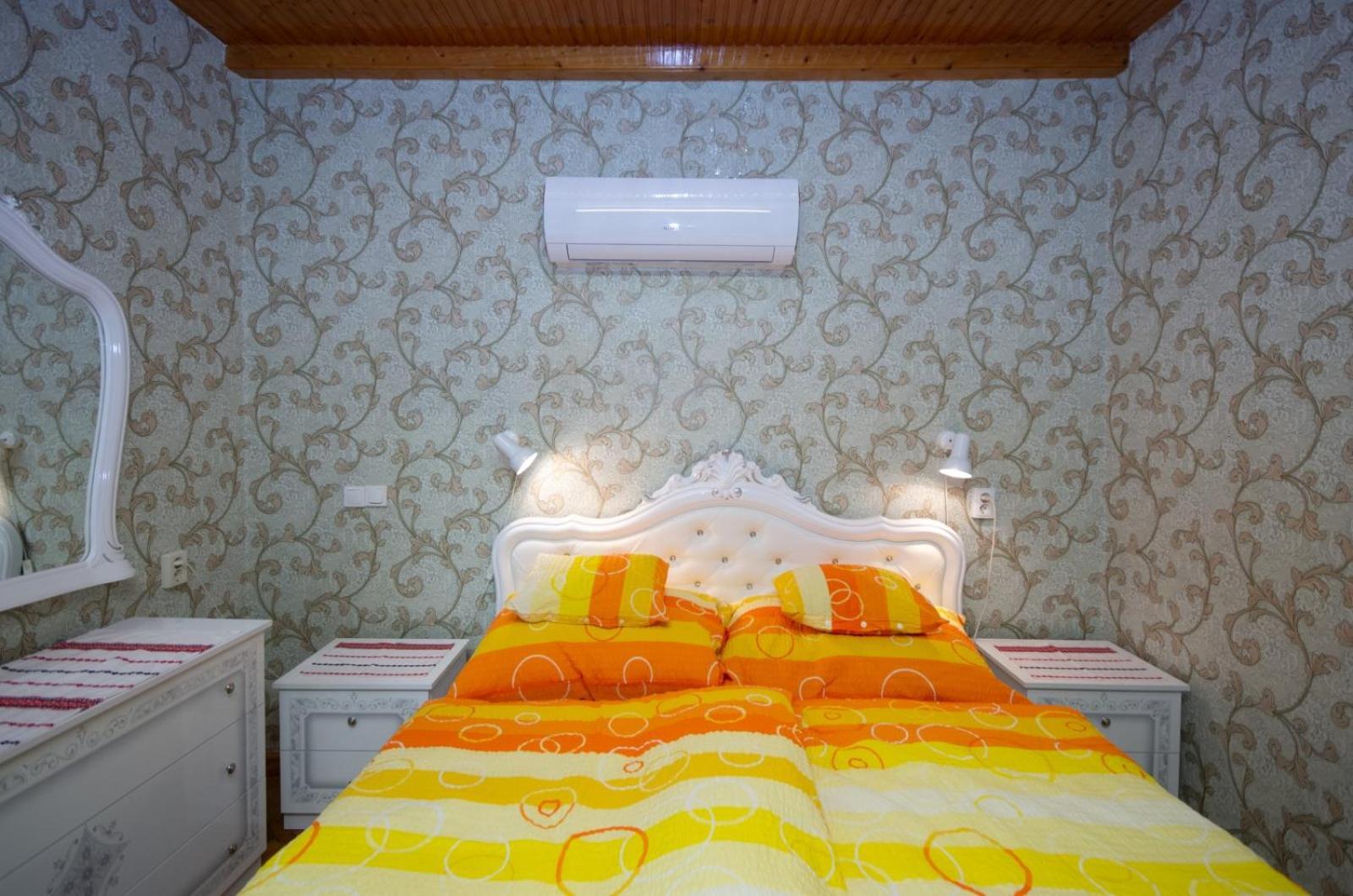 Amalia Apartman Gyula Buitenkant foto